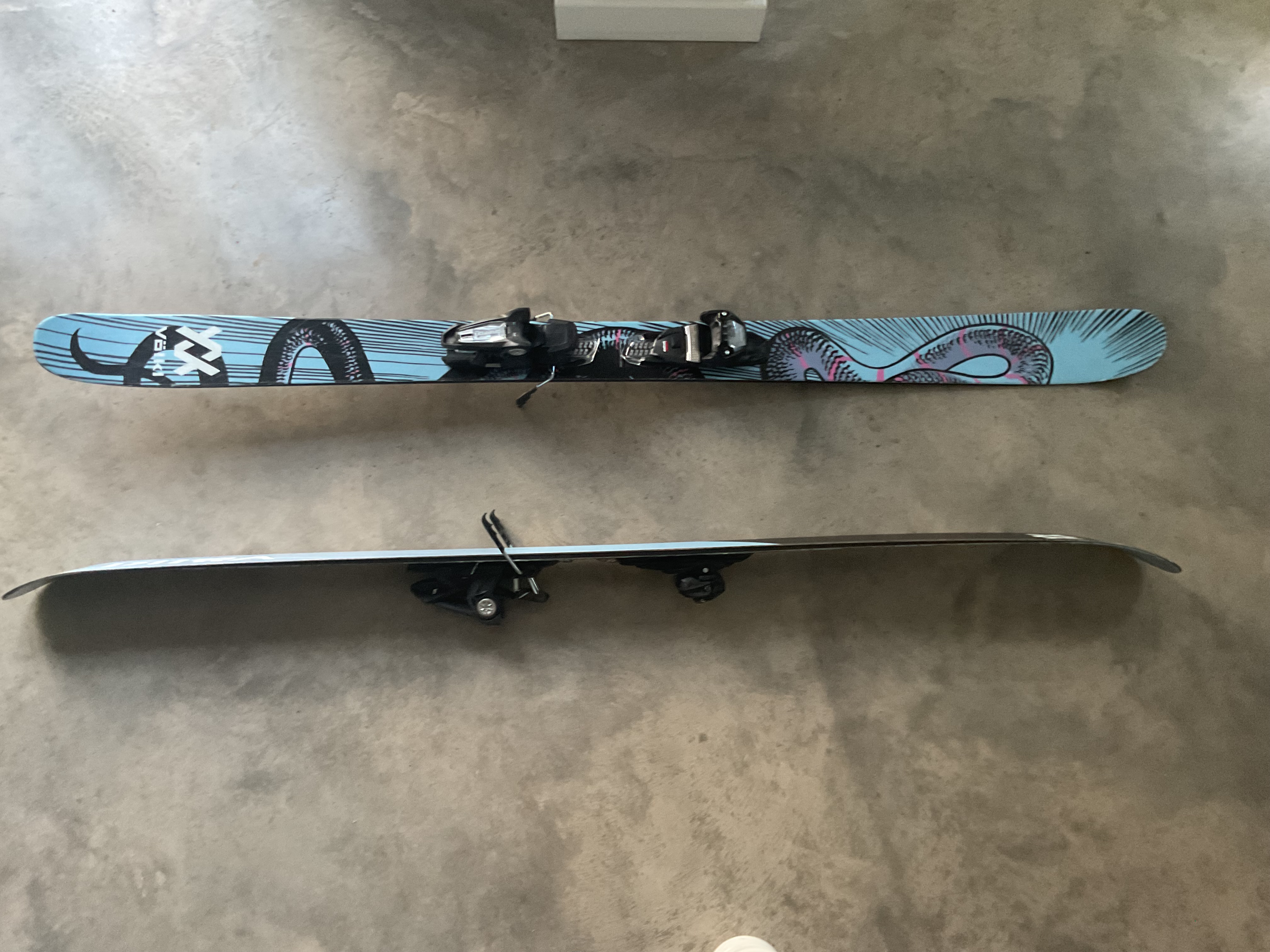 Benchmark ski reference photo 2.